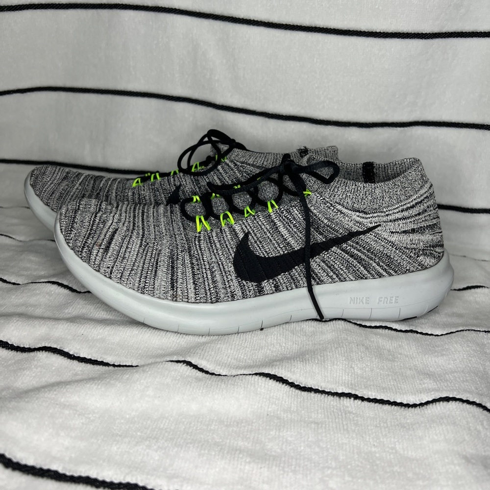 Nike Free - new, size 8
